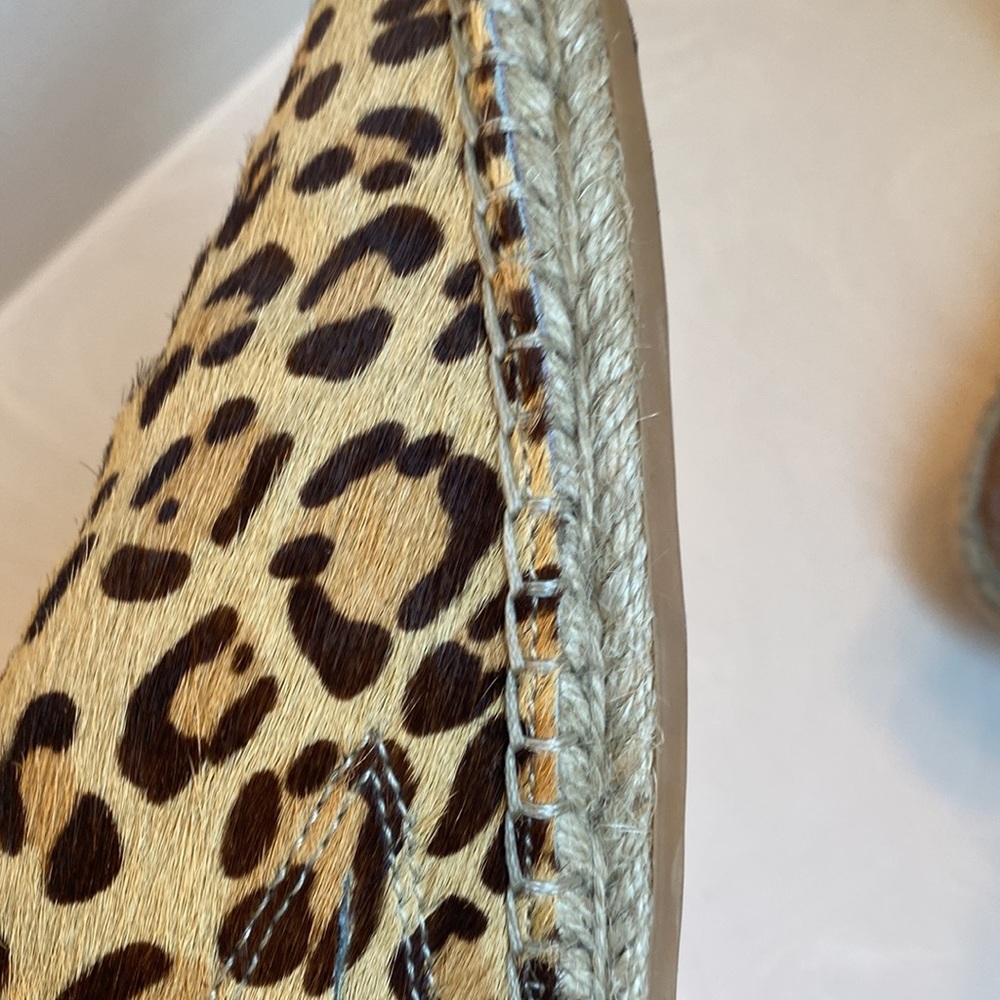 GAP Cheetah Slides - Picture 4 of 5